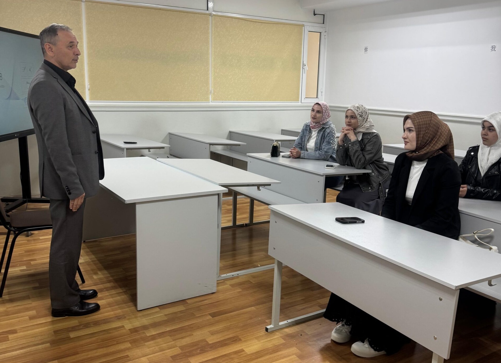 ✨ Сегодня в рамках профориентационной работы в нашей школе прошла встреча учащихся 9-х классов с представителями колледжа «26 КАДР